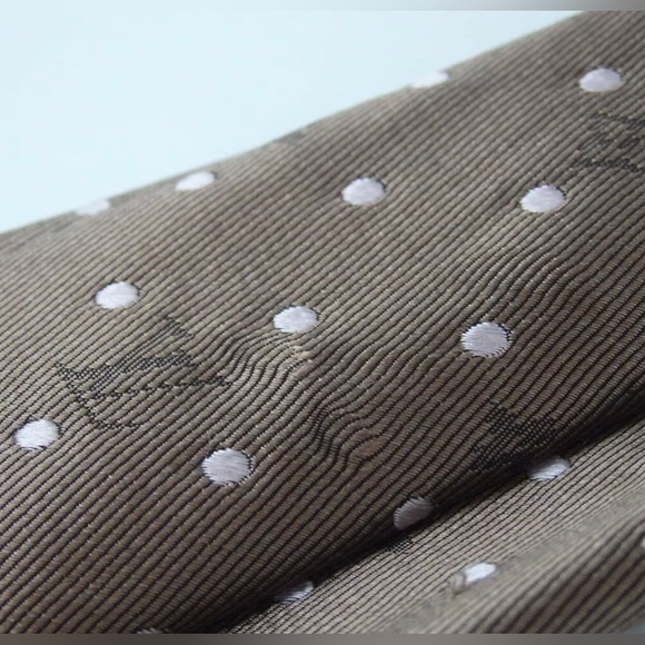 LOUIS VUITTON Silk Monogram Tie 😍🔥🔥🔥 - Picture 11 of 11